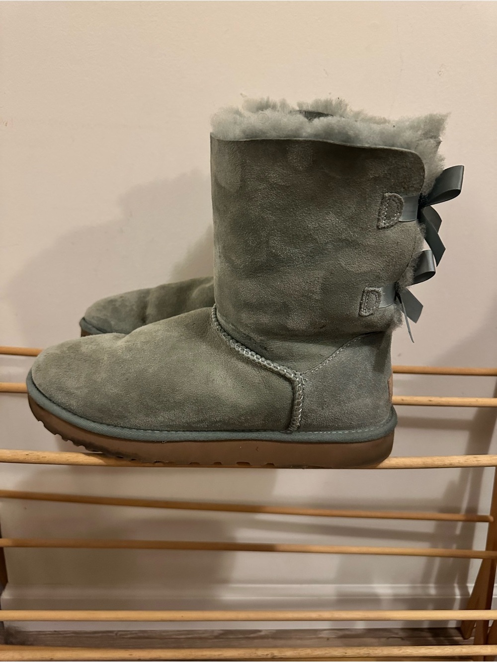 UGG Bailey Bow II Boots SIZE 11 in Sea Green/Cascade Teal/Succulent/Aloe MidCalf - Picture 2 of 8